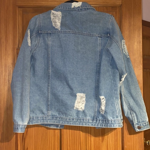 Medium wash ripped jean jacket - Picture 2 of 2